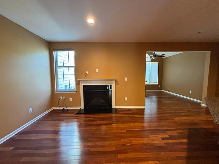 25570 Creekmore Ter — Photo 8