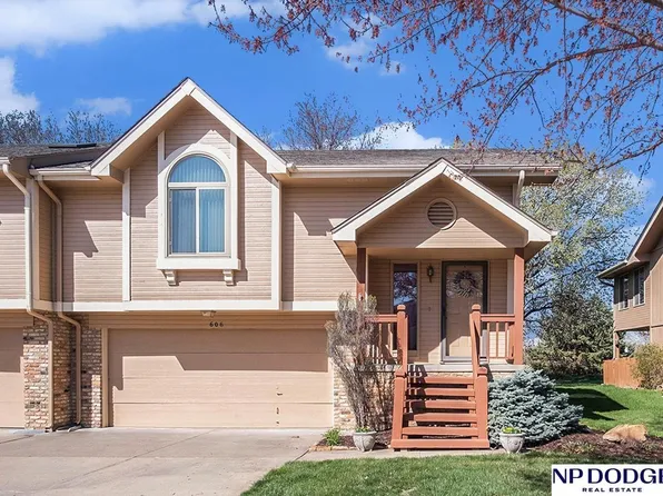 606 Kayleen Dr, Bellevue, NE 68005