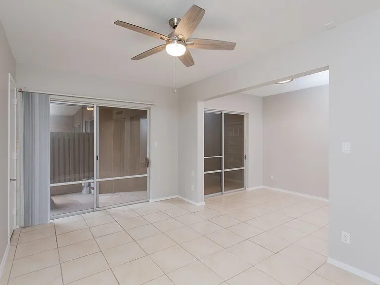 7709 Broadway #123 — Photo 11