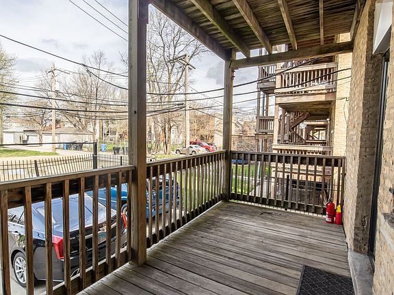 3rd image of 110 N Hamlin Ave #1N