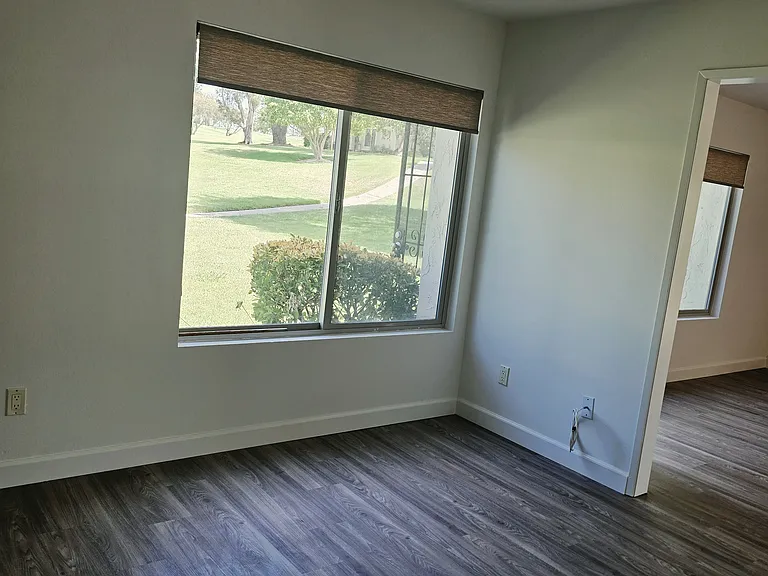 305 Harrisburg Dr — Photo 13