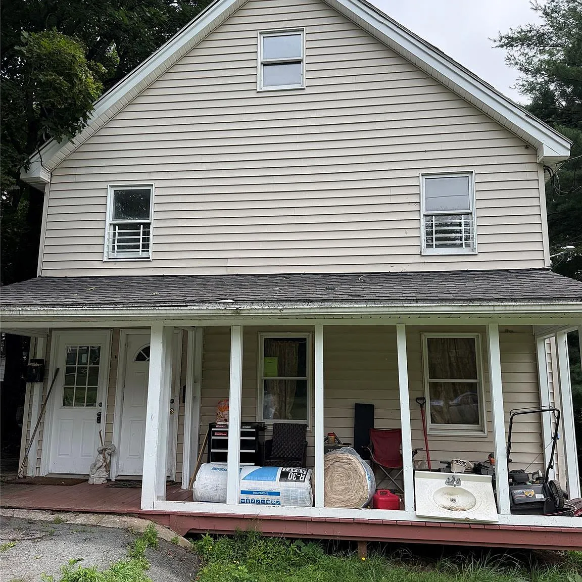3 bed, 1.5 bath, 1152 sqft, $1,750 — Photo 1