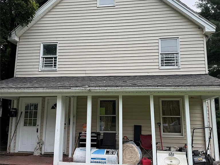 247 Sprague Ave — Photo 1