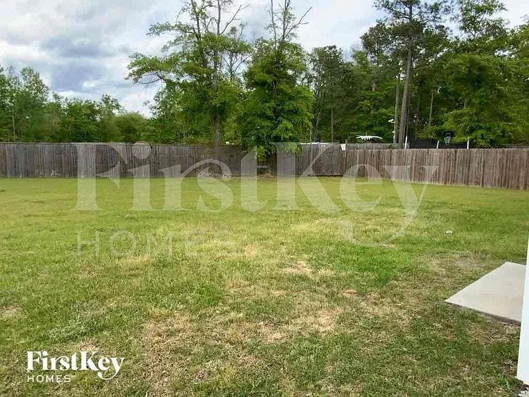 447 Stonefield Cir — Photo 19