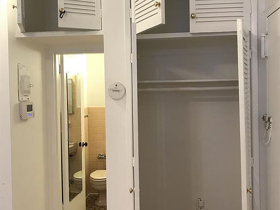 4th image of 253 E 31st St APT 1C