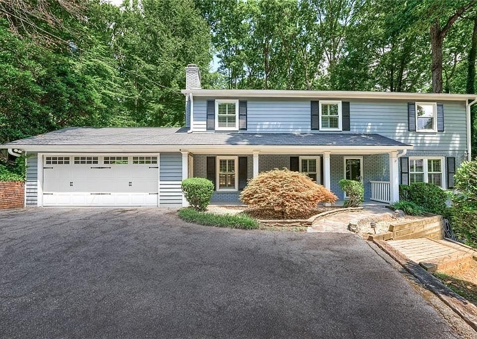 1st image of 390 High Brook Dr