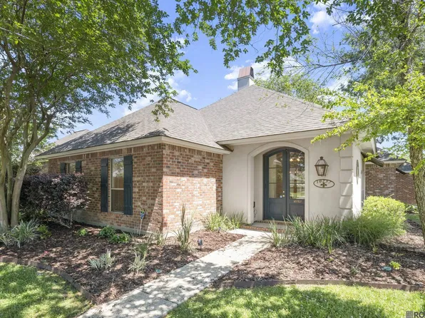 10757 Oakley Trace Dr, Baton Rouge, LA 70809