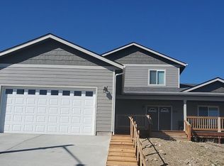 508 N 15th St, Selah, WA 98942