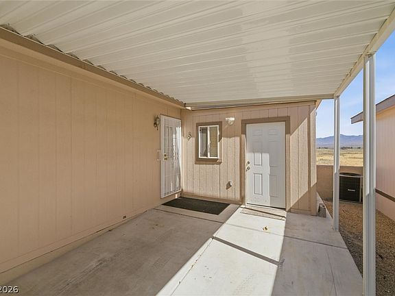 4th image of 841 Montecito Dr