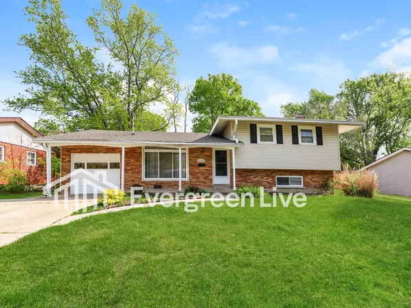 10698 Chelmsford Rd, Cincinnati, OH 45240