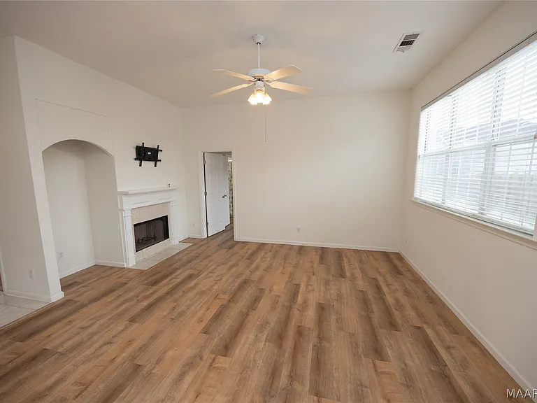 8824 Stoneridge Pl — Photo 4