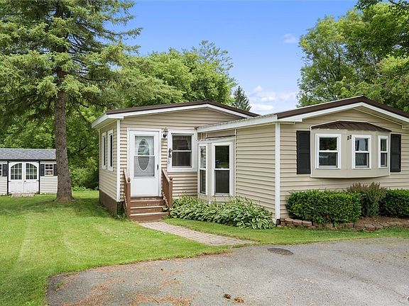 2nd image of 5969 Middle Rd