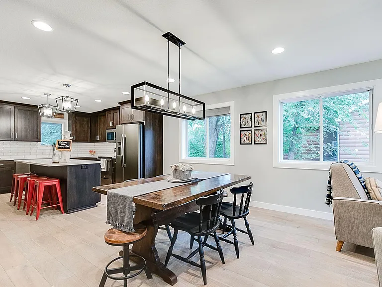 105 Waseca Ave — Photo 3
