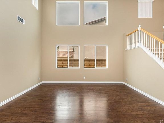 5th image of 2259 Toulouse St