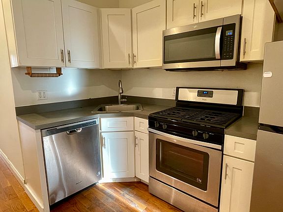 2nd image of 295 Wyckoff Ave #2B