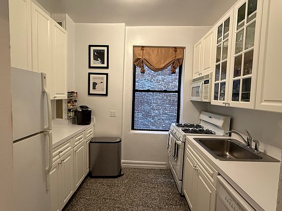 3rd image of 925 W End Ave APT 5F