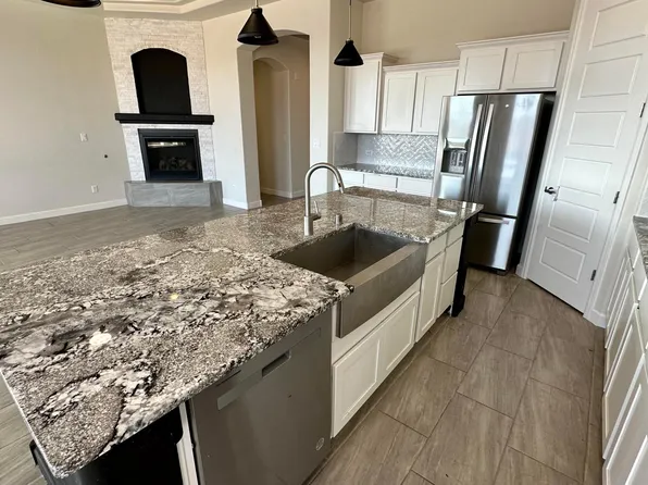 5236 Bullseye Rd NE, Rio Rancho, NM 87144