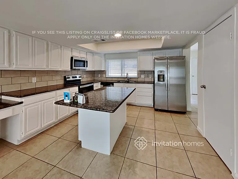 428 Gleneagles Dr — Photo 9
