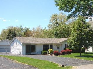 2415 Meridian Dr, Joliet, IL 60431