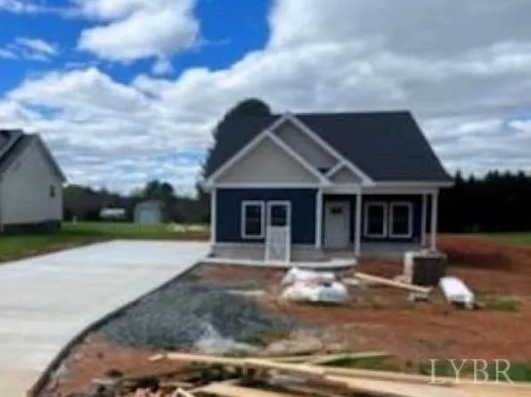641 Soybean Dr, Appomattox, VA 24522