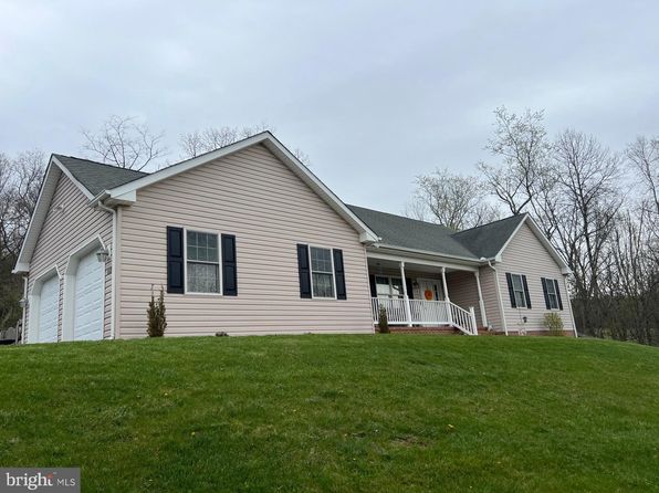 1137 Arnold Rd, Westminster, MD 21157