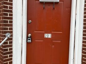 201 Buchanan St, Phoenixville, PA