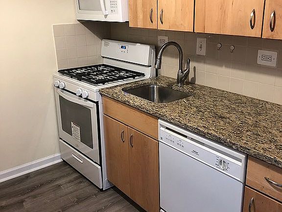 renovated kitchen, new stove