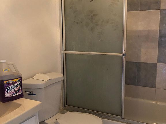 3rd image of 449 Torry Ave #2