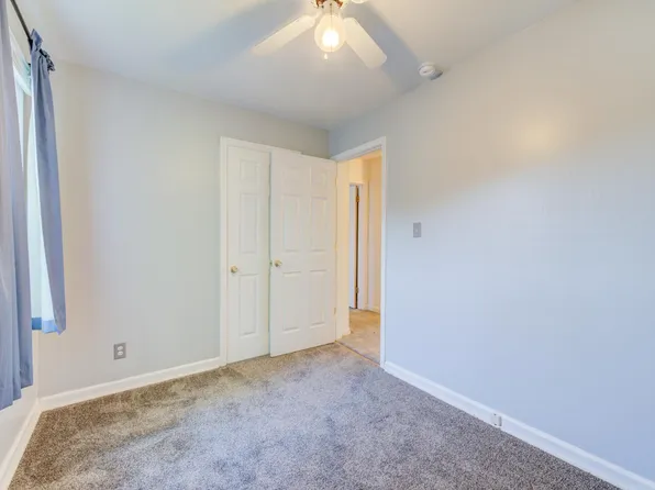116 Graham Rd, Florissant, MO 63031