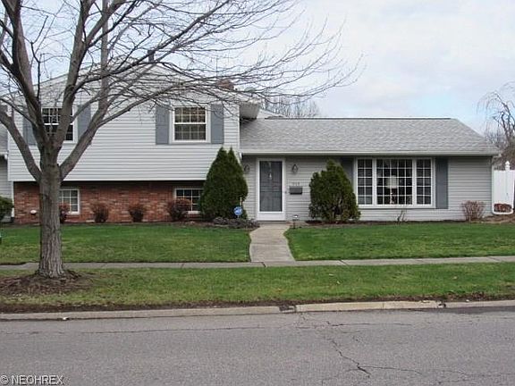 2nd image of 546 University Ave