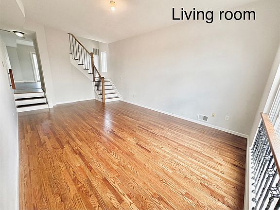 3rd image of 165 Crossfield Ave Floor 2