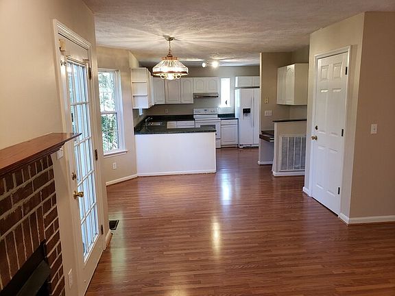 4th image of 5105 Countryside Dr
