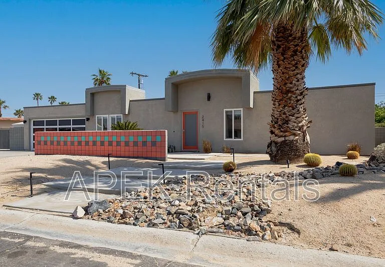 2415 E Finley Rd — Photo 77