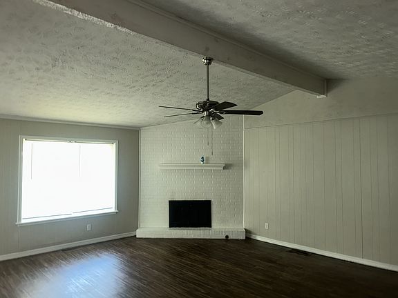 5th image of 228 N Choctaw Ct