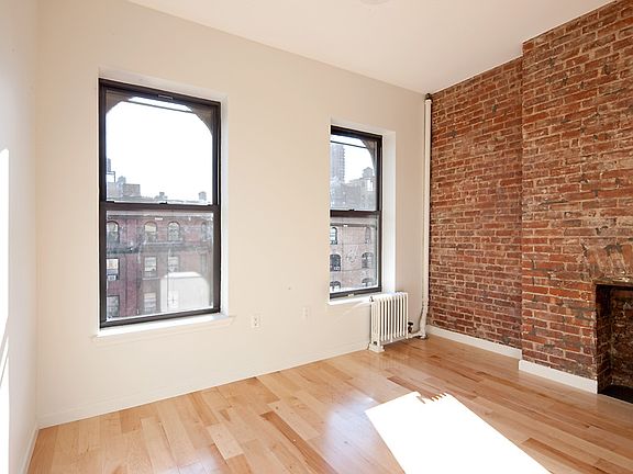 5th image of 452 Amsterdam Ave APT 2S