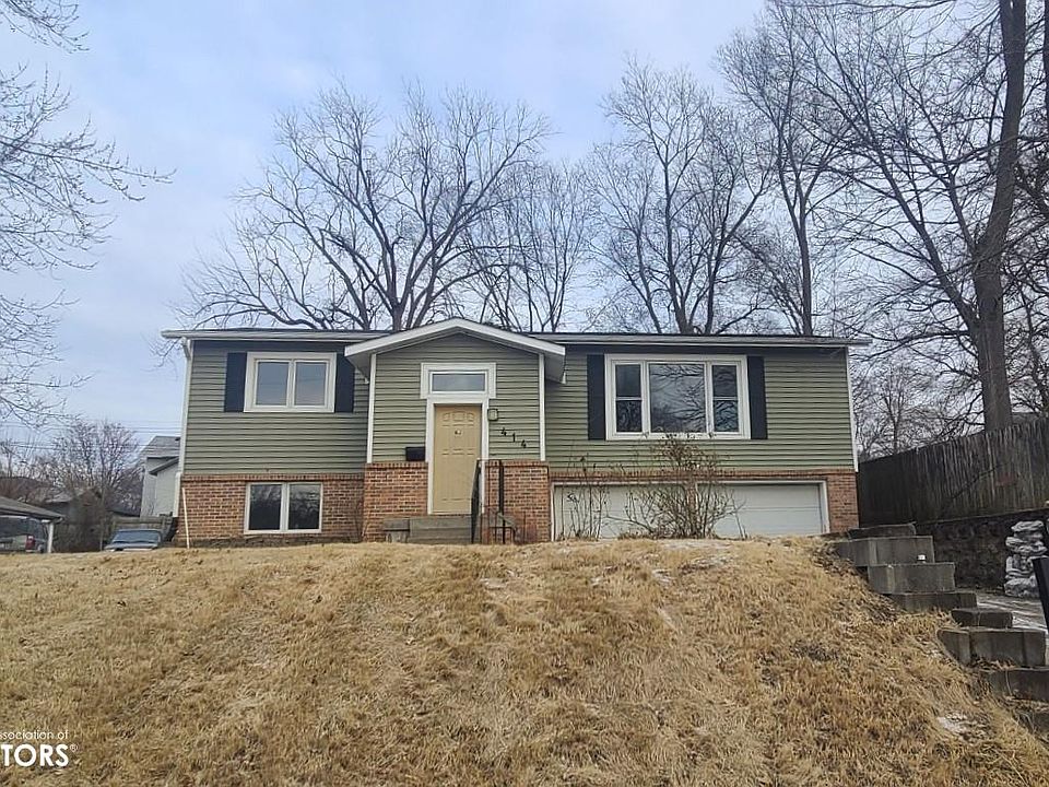 1st image of 414 N 2nd St