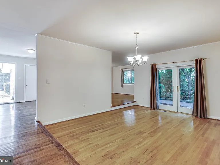7220 Vistas Ln — Photo 16