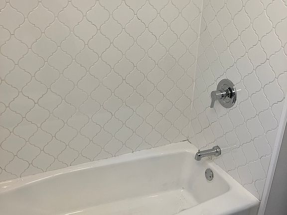 3rd image of 1708 E Crystal Lake Ave #1708