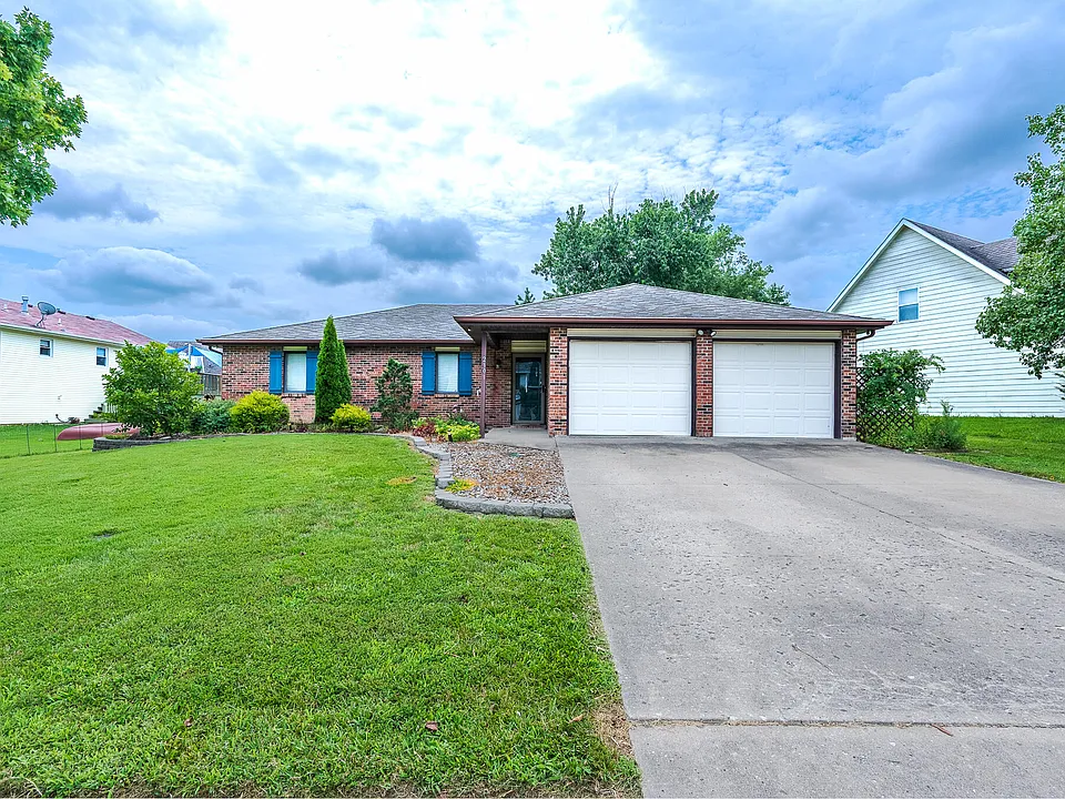 2301 Winchester Dr