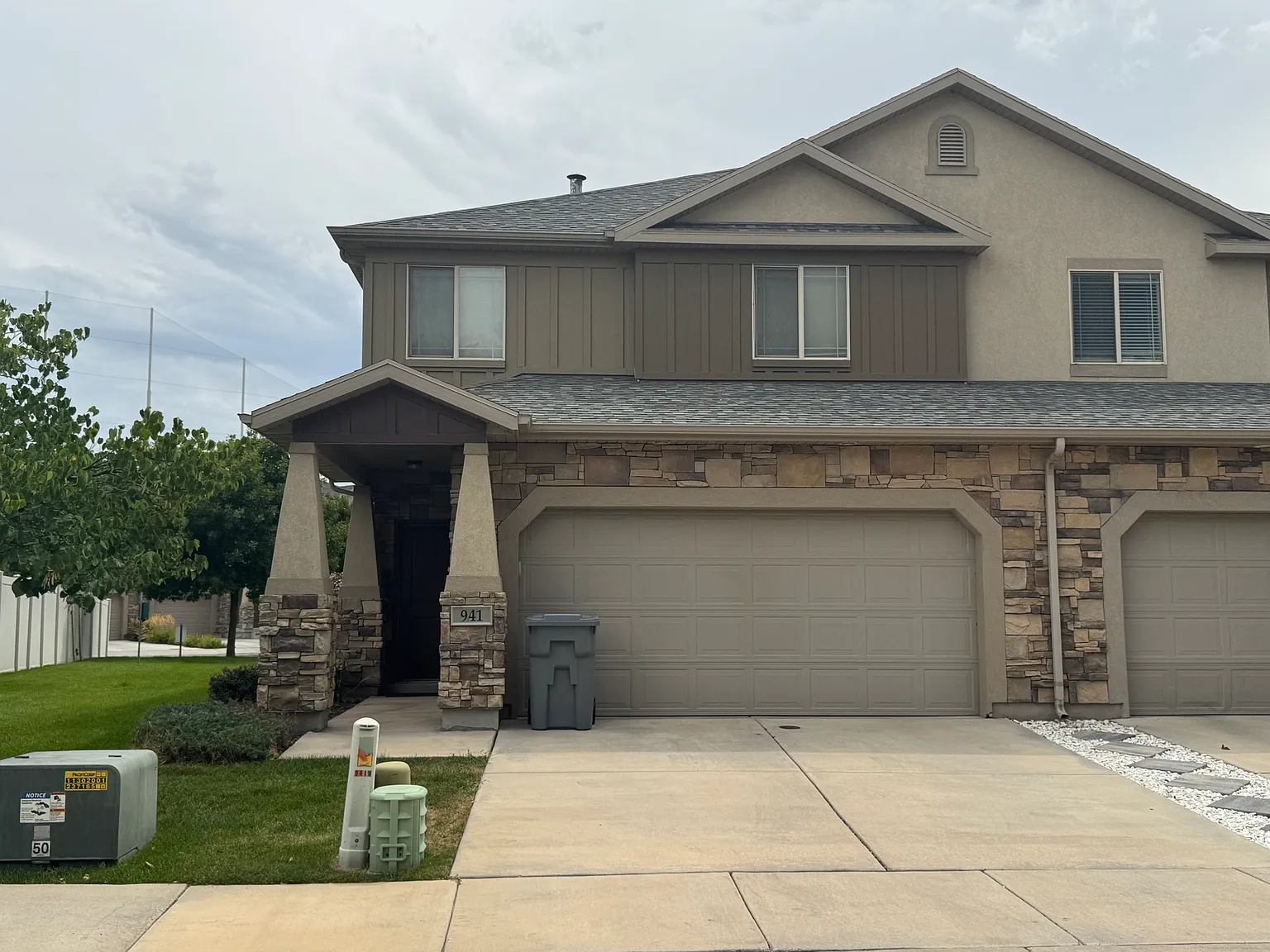 3 bed, 2.5 bath, $3,000 — Photo 1
