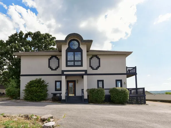 4 Kissee Avenue, Kimberling City, MO 65686