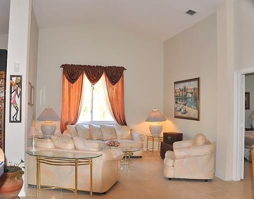 4th image of 5413 NW 109th Ct