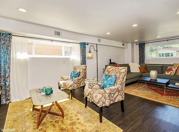 4th image of 3841 Sugar Loaf Ln
