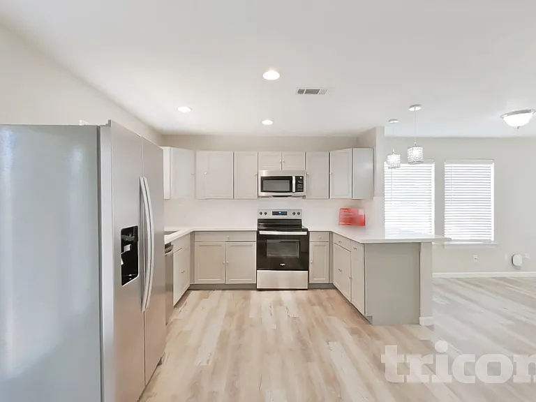 1702 Floyd Rd — Photo 4