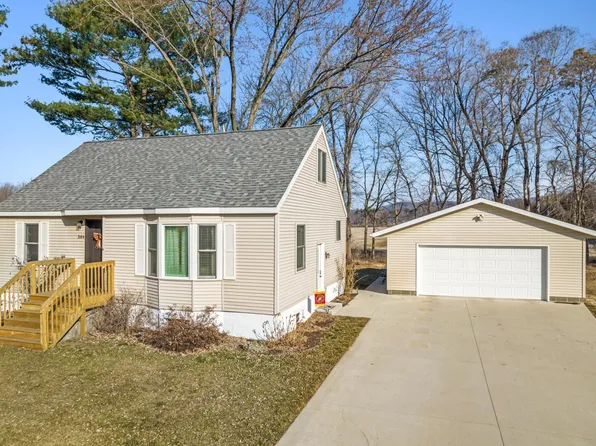 388 W 24th St, Buffalo City, WI 54622