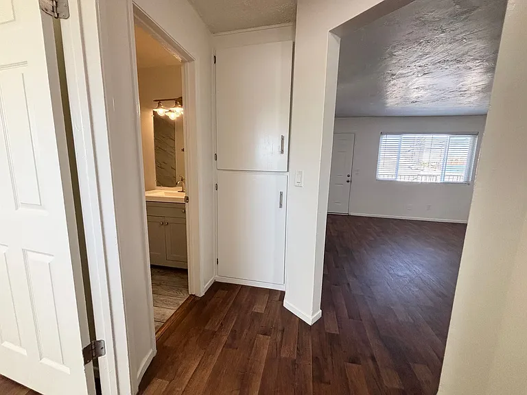 3565 Van Dyke Ave — Photo 15