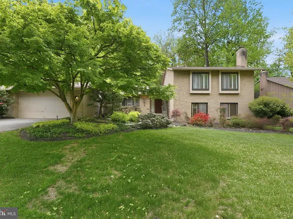 15 Arlive Ct, Rockville, MD 20854