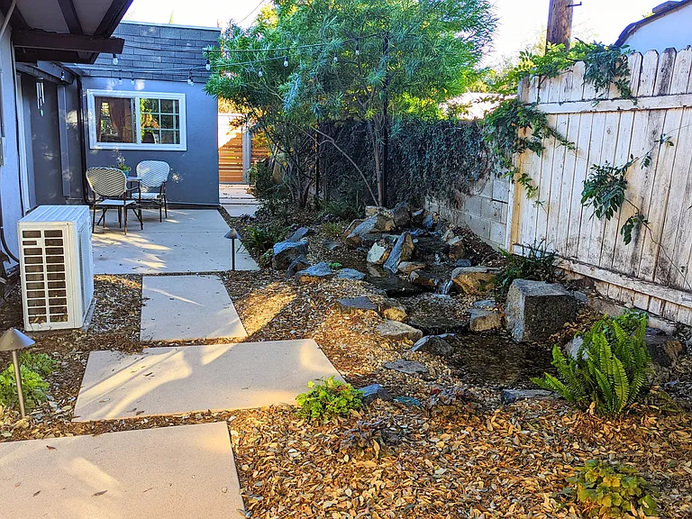 Cozycroft Ave — Photo 14