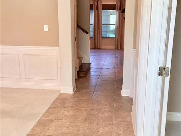 5th image of 4679 Amanda Ct