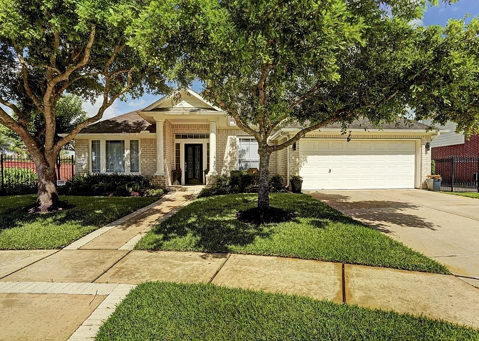 1st image of 3042 Newbrook Dr
